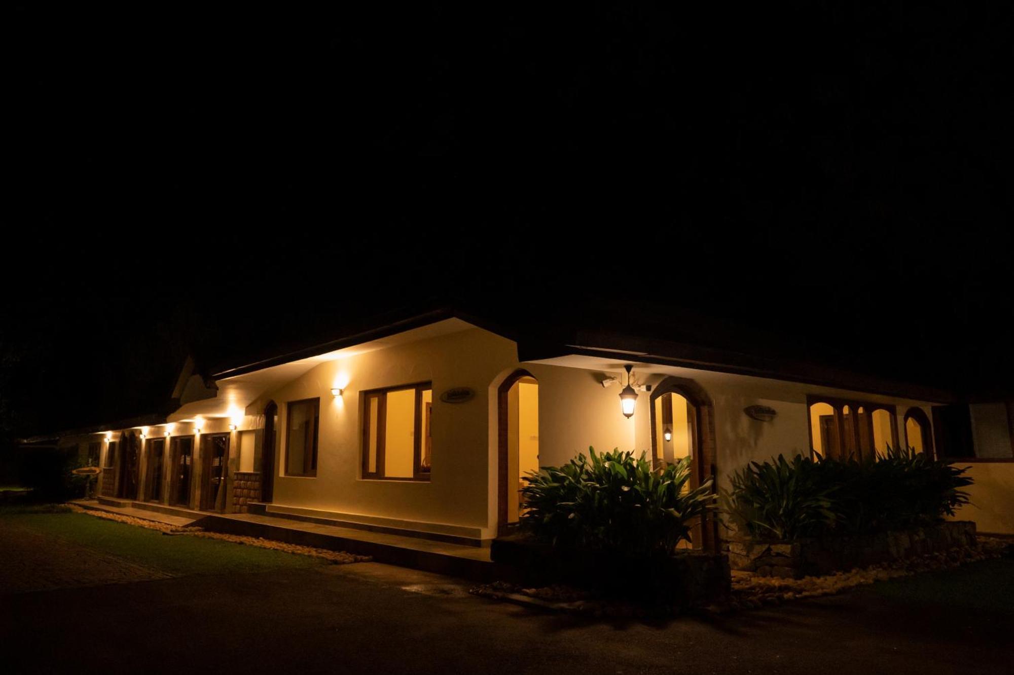 Carmelia Haven Resort Thekkady Luaran gambar