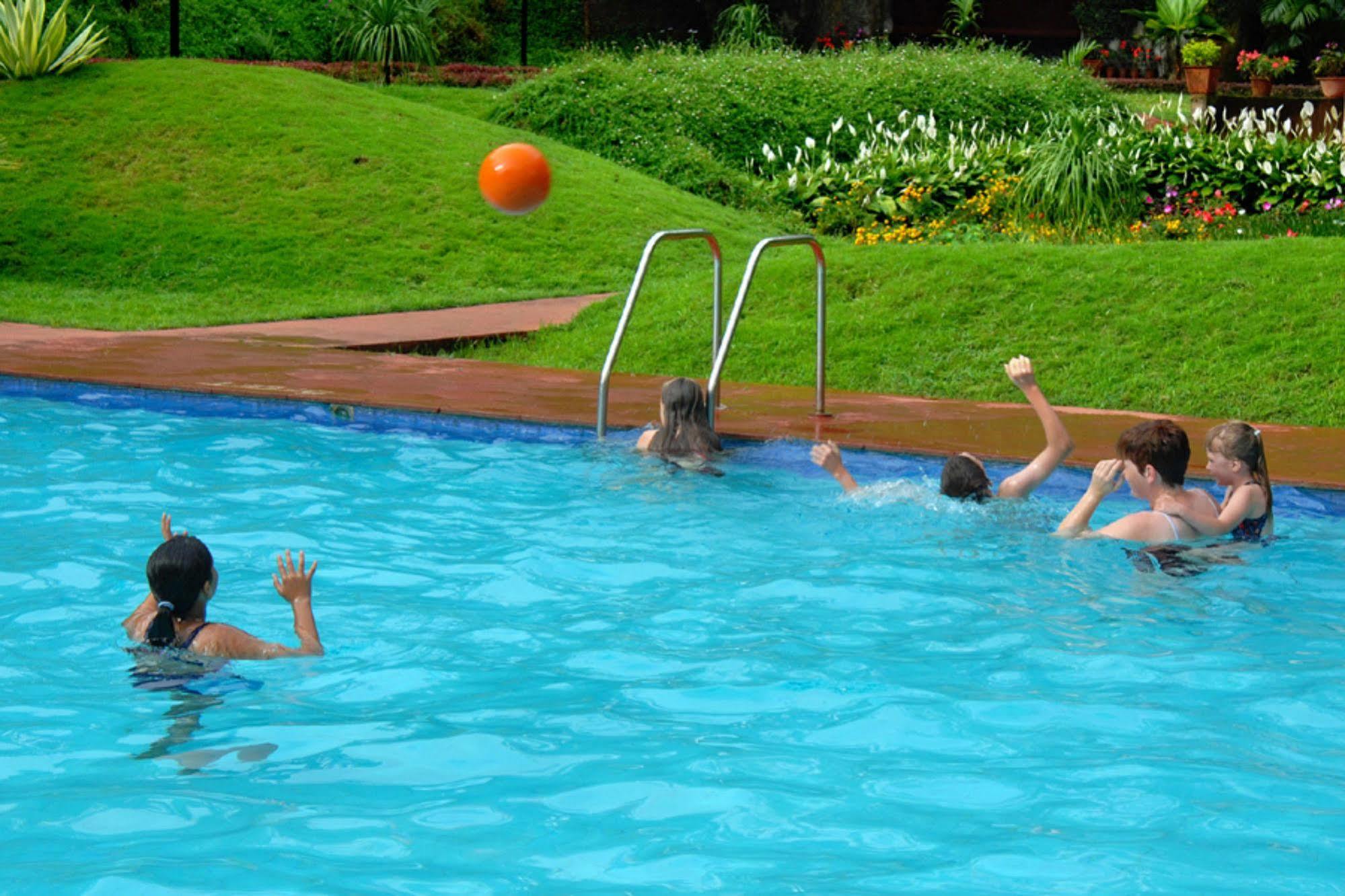 Carmelia Haven Resort Thekkady Luaran gambar